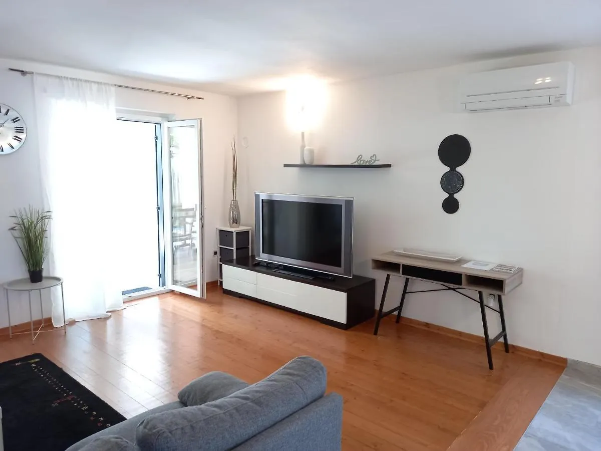 Apartments Dasara Ρόβινι